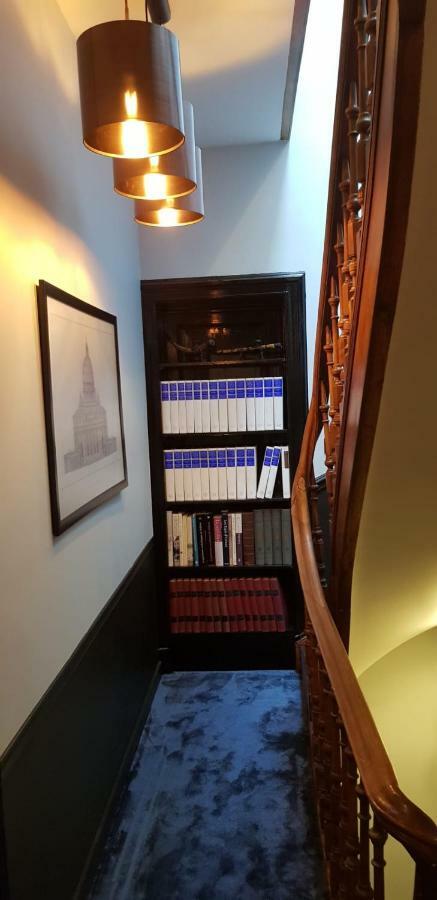 Les Grands Arbres Bed and Breakfast Brussel Buitenkant foto